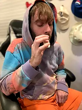 Snapshot of strippingmale1 chatting on November 2025 03:28:01 AM strippingmale1 online show from November 2025 03:28:01 AM