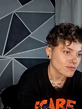 megan NL online show from December 2025 12:04:01 AM