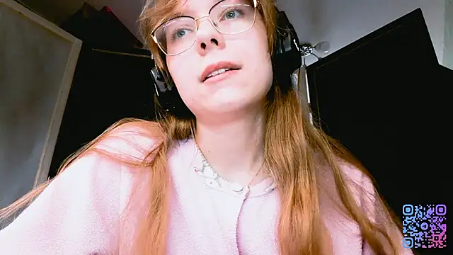 LouettaTornese online show from November 2025 09:12:02 AM