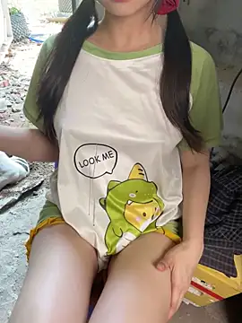 XndSeraphina online show from April 2026 04:46:02 AM