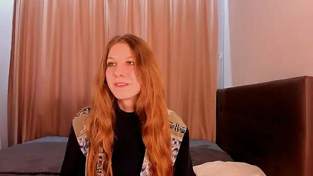 HazeLuneth online show from February 2026 07:37:01 AM