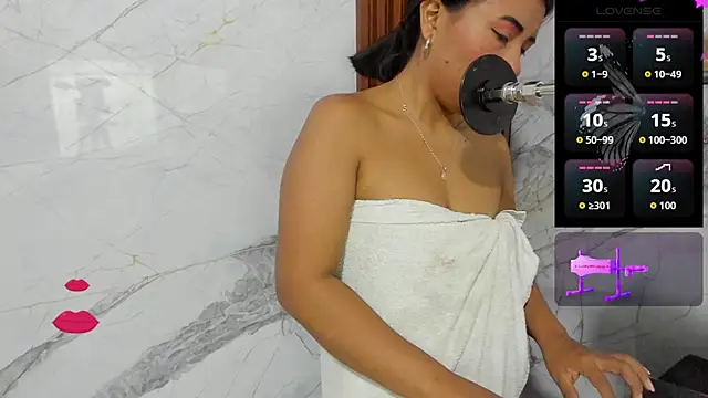 Latina candy01 online show from April 2026 07:06:02 PM