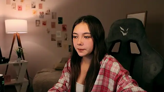 Vexorine online show from November 2025 07:57:01 PM