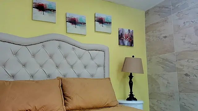 molly madisson  online show from December 2025 05:43:02 PM