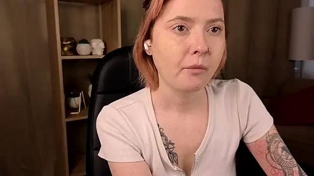 Snapshot of LaylaCookies_ chatting on November 2025 05:54:01 AM LaylaCookies online show from November 2025 05:54:01 AM