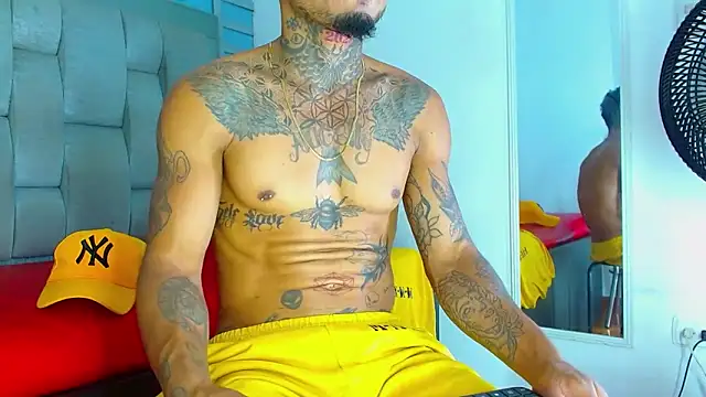 Hot Latino x online show from March 2026 12:41:01 PM