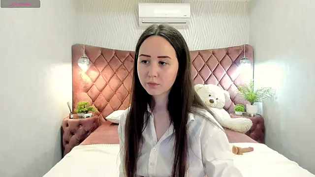 MonicaSway online show from January 2026 01:48:02 PM