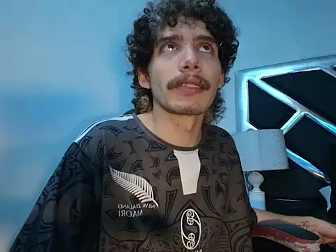 JojoBraando online show from April 2026 10:54:02 PM