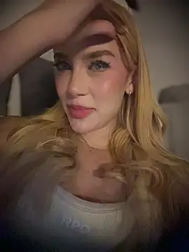 valeryfox   online show from March 2026 07:49:01 AM