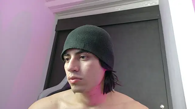 Snapshot of eren_jeager chatting on June 2026 01:54:01 AM eren jeager online show from June 2026 01:54:01 AM