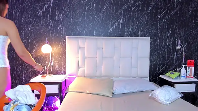 Snapshot of ClarissaMorreti chatting on November 2025 02:20:02 PM ClarissaMorreti online show from November 2025 02:20:02 PM