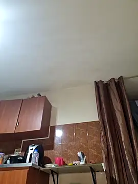 Monitaxhot online show from December 2025 09:44:01 PM