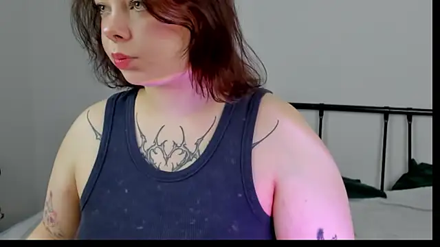 Vlada vv online show from April 2026 05:27:01 AM