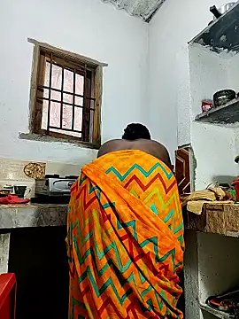 Snapshot of Desicouple1706 chatting on January 2026 12:57:01 AM Desicouple1706 online show from January 2026 12:57:01 AM