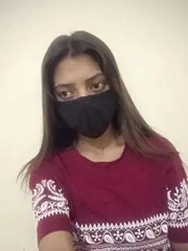 Lovely--girl online show from April 2026 04:44:02 AM