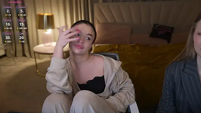 Charlotte Dreams online show from February 2026 04:13:01 PM