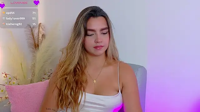 Snapshot of Ambar_Carter chatting on April 2026 06:49:02 AM Ambar Carter online show from April 2026 06:49:02 AM