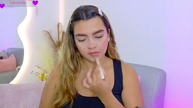 Snapshot of Ambar_Carter chatting on May 2026 03:35:01 AM Ambar Carter online show from May 2026 03:35:01 AM