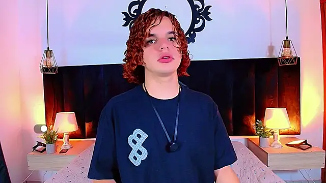 Skyee angel online show from July 2026 07:09:01 PM