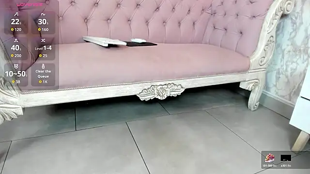 Snapshot of Mysterius_Woman chatting on February 2026 01:05:02 PM Mysterius Woman online show from February 2026 01:05:02 PM