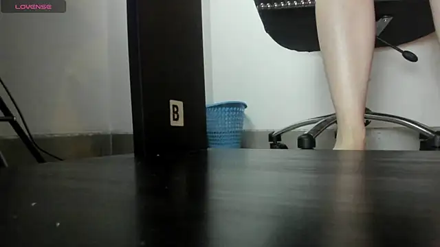Snapshot of Mysterius_Woman chatting on July 2026 11:13:02 AM Mysterius Woman online show from July 2026 11:13:02 AM