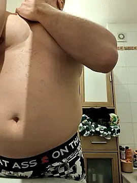 Phoenix2310 online show from January 2026 02:52:02 PM