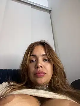 Snapshot of ErosXXXAfrodita chatting on April 2026 07:45:01 AM ErosXXXAfrodita online show from April 2026 07:45:01 AM