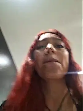 Eveeelyn25 online show from November 2025 10:56:01 PM