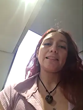 Eveeelyn25 online show from April 2026 11:09:02 PM