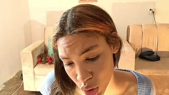 Snapshot of ginebra_n_yan chatting on December 2025 06:47:02 PM ginebra n yan online show from December 2025 06:47:02 PM