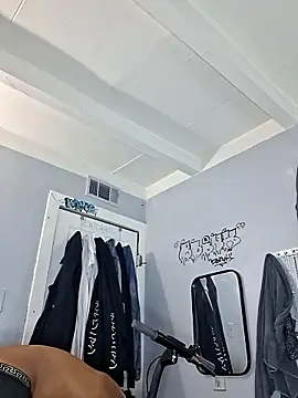 Snapshot of MTheRealrDLlongCrippler chatting on March 2026 05:02:01 AM MTheRealrDLlongCrippler online show from March 2026 05:02:01 AM