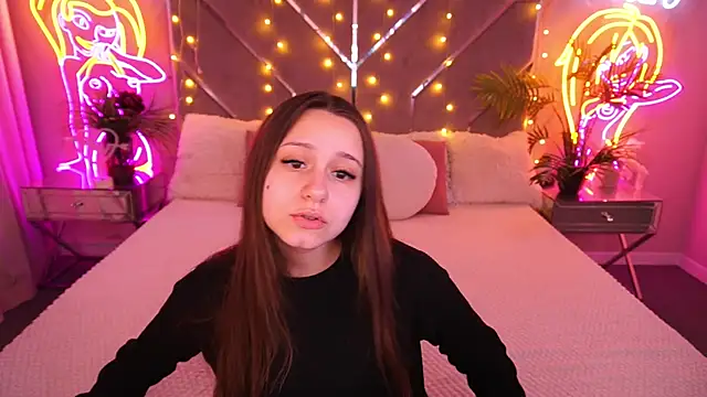 TinyNatalie online show from March 2026 02:31:02 PM