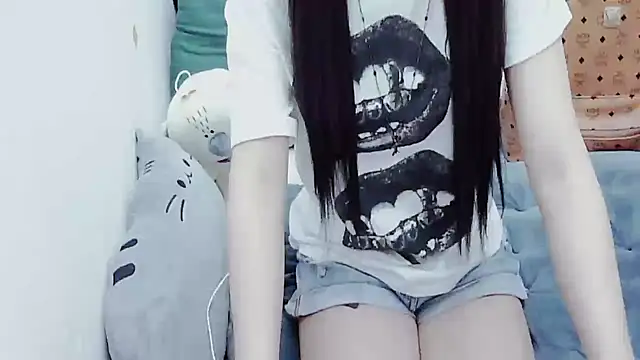 Snapshot of Alice-Hot88 chatting on November 2025 12:28:02 PM Alice-Hot88 online show from November 2025 12:28:02 PM