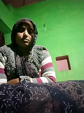 Snapshot of Pooja_hote chatting on November 2025 04:10:02 PM Pooja hote online show from November 2025 04:10:02 PM