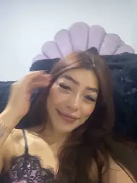 Snapshot of DAKOTA_SAKURA chatting on May 2026 01:17:02 PM DAKOTA SAKURA online show from May 2026 01:17:02 PM