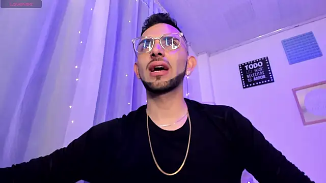 Snapshot of Rayan_ortiz chatting on November 2025 04:59:02 AM Rayan ortiz online show from November 2025 04:59:02 AM