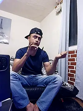 Cute eliot online show from November 2025 12:35:01 AM