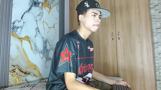 maverickhotson303av online show from November 2025 08:41:02 PM