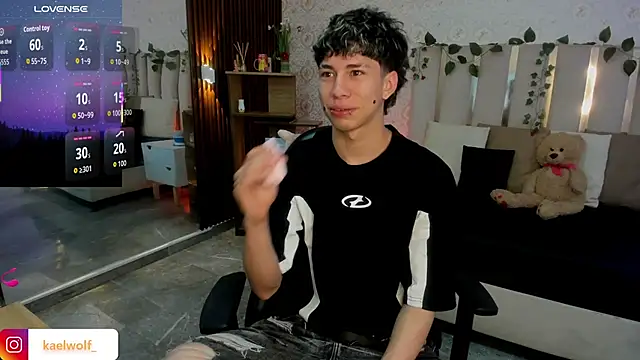 Snapshot of kaelwolf_tay chatting on January 2026 07:11:01 PM kaelwolf tay online show from January 2026 07:11:01 PM