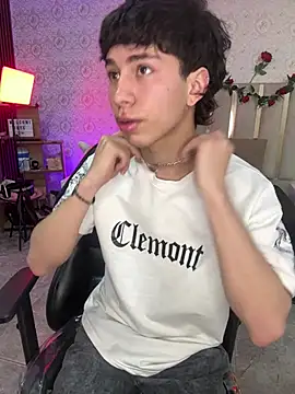 kaelwolf tay online show from April 2026 07:11:02 PM