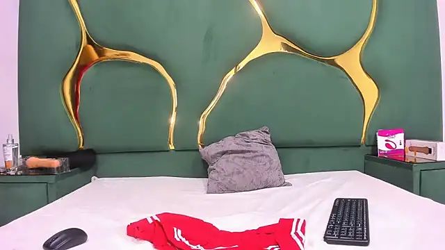 RoxanneBloom online show from February 2026 06:51:01 AM