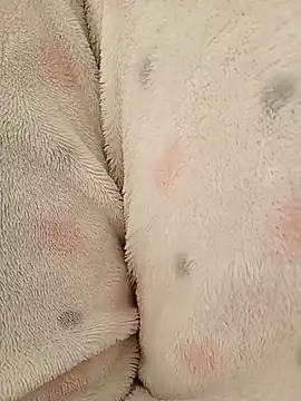 EweXZZ online show from November 2025 01:13:01 PM