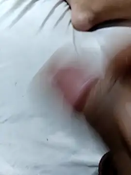 Juninrolao online show from March 2026 01:44:01 AM