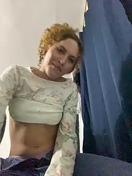 Snapshot of Labby18 chatting on November 2025 04:24:02 AM Labby18 online show from November 2025 04:24:02 AM