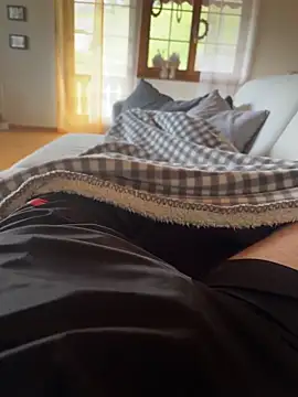 nightbound99 online show from April 2026 04:48:02 PM