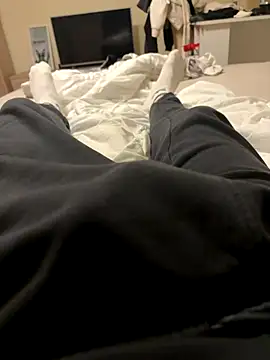 youngGermanCoc online show from November 2025 09:18:01 PM