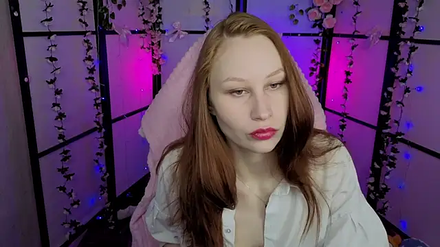 JoanFlare online show from December 2025 12:32:02 PM