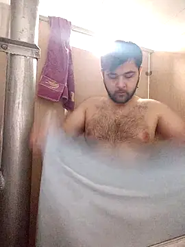 Snapshot of Koma001 chatting on November 2025 04:35:02 AM Koma001 online show from November 2025 04:35:02 AM