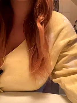 Snapshot of Blue-Coxy chatting on November 2025 07:20:02 AM Blue-Coxy online show from November 2025 07:20:02 AM