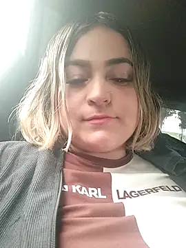 Snapshot of sexy_aurora_ourdoors chatting on November 2025 03:25:01 PM sexy aurora ourdoors online show from November 2025 03:25:01 PM